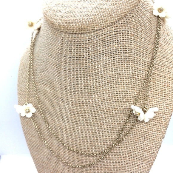 VINTAGE 90S LIZ CLAIBORNE FLOWER CLUSTER NECKLACE WHITE GOLD TONE LONG CHAIN - Picture 4 of 13